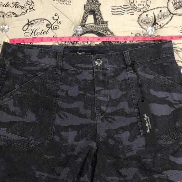 SUPPLIES BY UNIONBAY Alix Stretch Shorts - Picture 10 of 10